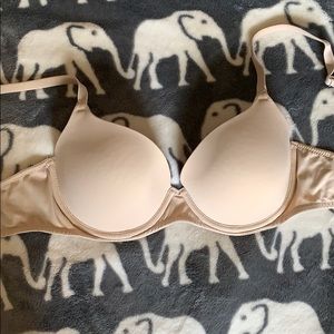 34B Lightly Lined Nude Bra Victoria Secret Pink